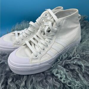 adidas Nizza Women's White High-Top Sneakers, size 9